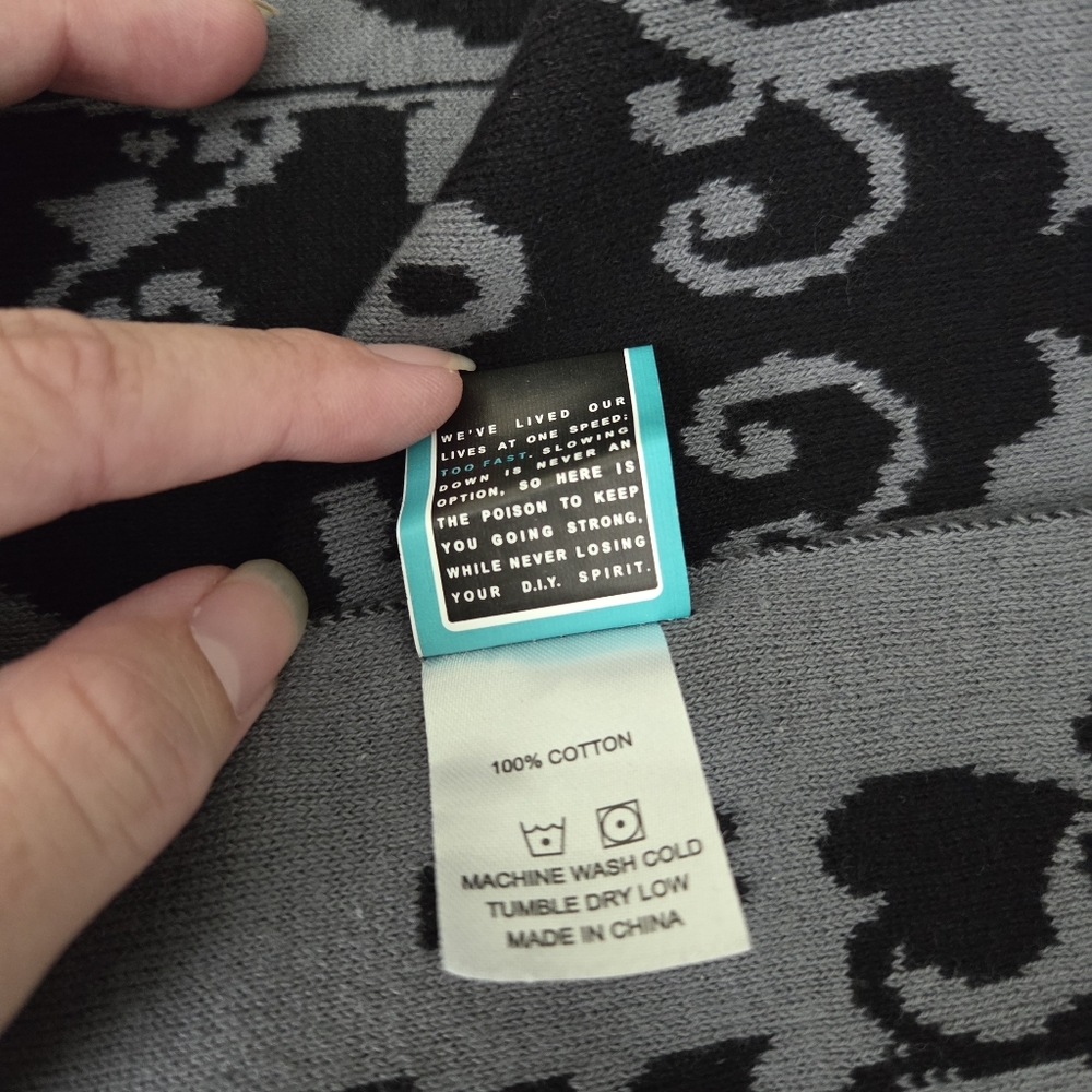 Black and Gray Ouija Board Scarf - Picture 9 of 11